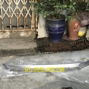 Nẹp đen ca bô trước Hyundai Santafe 2020