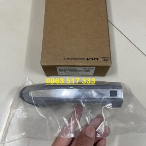 Tay cửa ngoài có rắc điện Santafe 2010