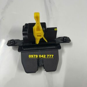 Ổ KHÓA NGẬM CỐP VINFAST VF5