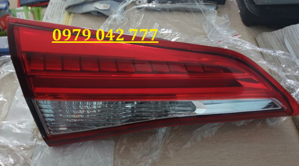 den-hau-manh-trong-Vios-2019 Đèn hậu mảnh trong Vios 2019