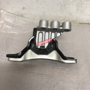 Chân đầu máy Captiva