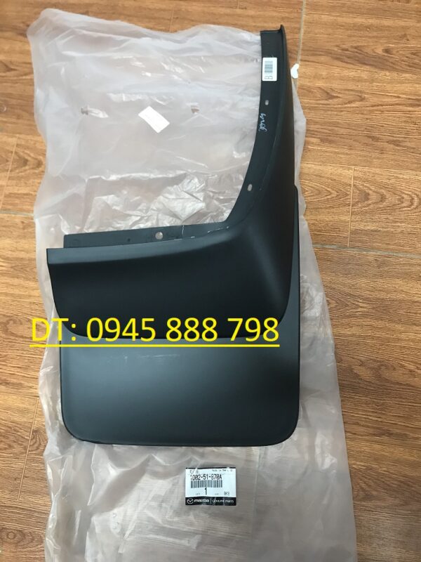 chan-bun-banh-mazda-bt50