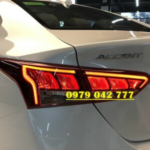 Đèn hậu Accent 2021