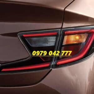 ĐÈN HẬU MẢNH TRONG CỐP I10 2020