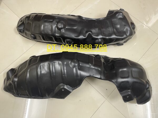 long-de-sau-nhua-mazda-cx5-2018 Lòng dè sau Mazda CX5