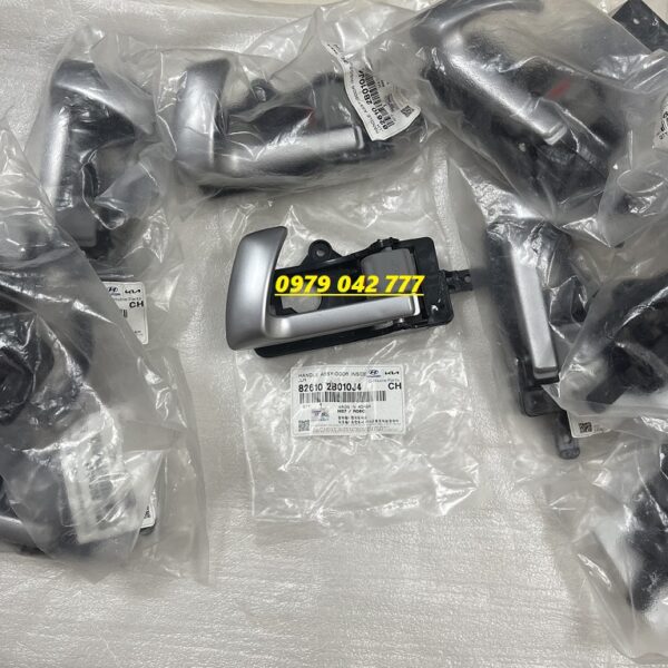 tay-cua-hyundai-santafe-2007 Tay cửa trong hyundai santafe 2006-2010