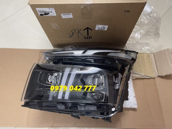 ĐÈN PHA HYUNDAI SANTAFE 2021