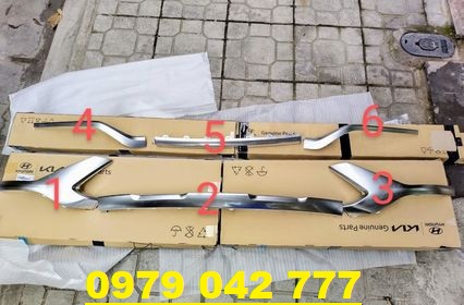 Nẹp cản trước Santafe 2021
