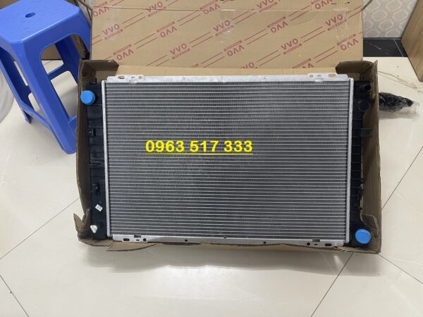 Két nước ford escape 2004