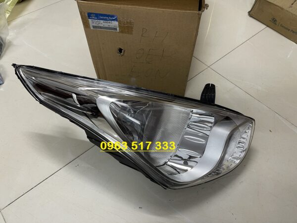 Đèn pha Hyundai eon 2012