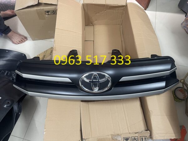 ga-lang-toyota-innova-2018 Mặt ga lăng Toyota Innova 2018