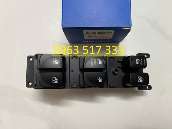 cong-tac-tong-hyundai-verna Công tắc nâng kính trước lái Verna