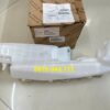 Bình nước rửa kính Veloz Cross