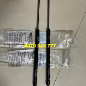 Ty cốp sau Kia Seltos mã 81831Q6010